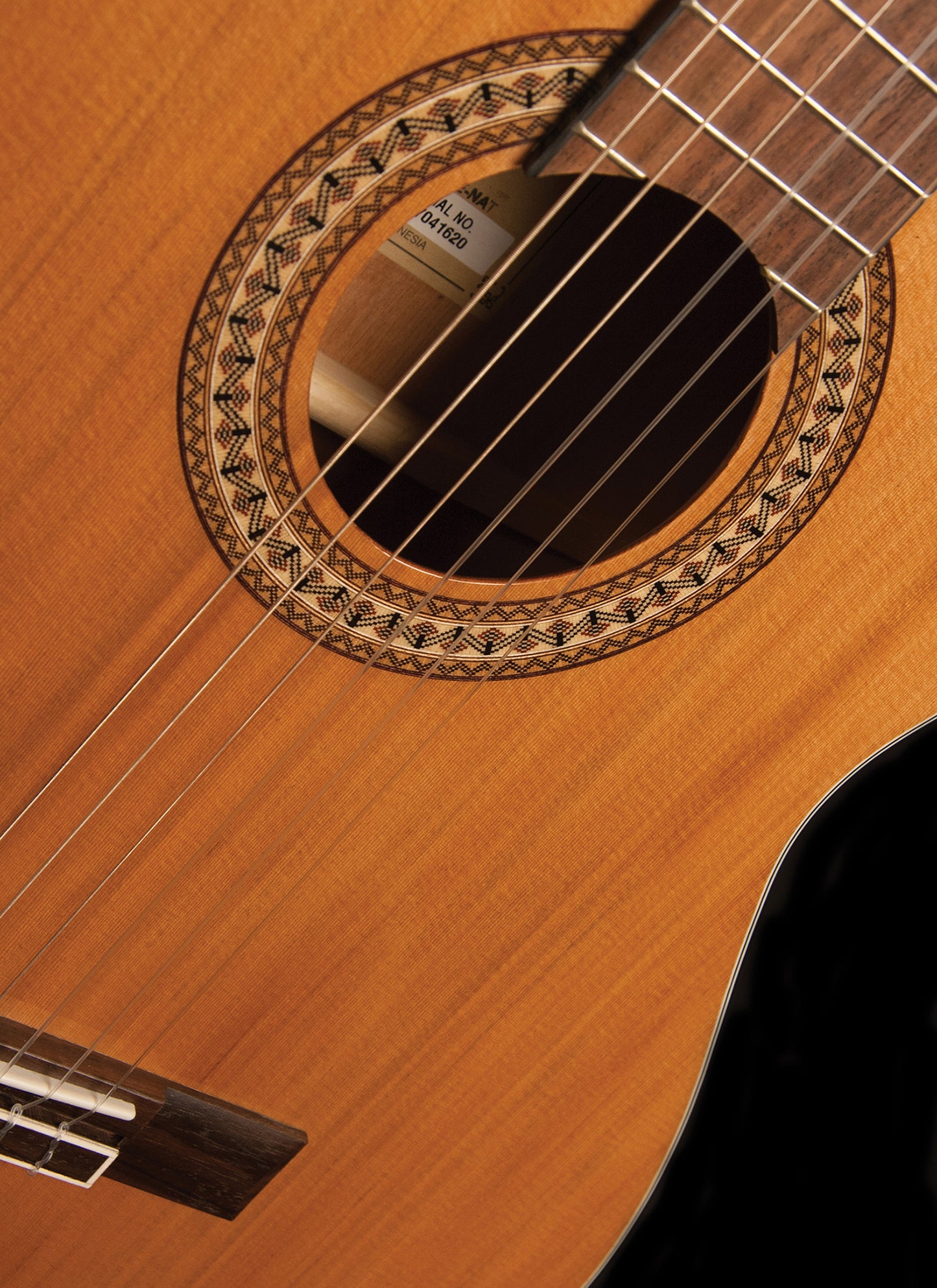 Jasmine JC27CE-NAT Nylon String Acoustic Electric Classical Guitar. Natural Finish Item ID: JC27CE-NAT-U