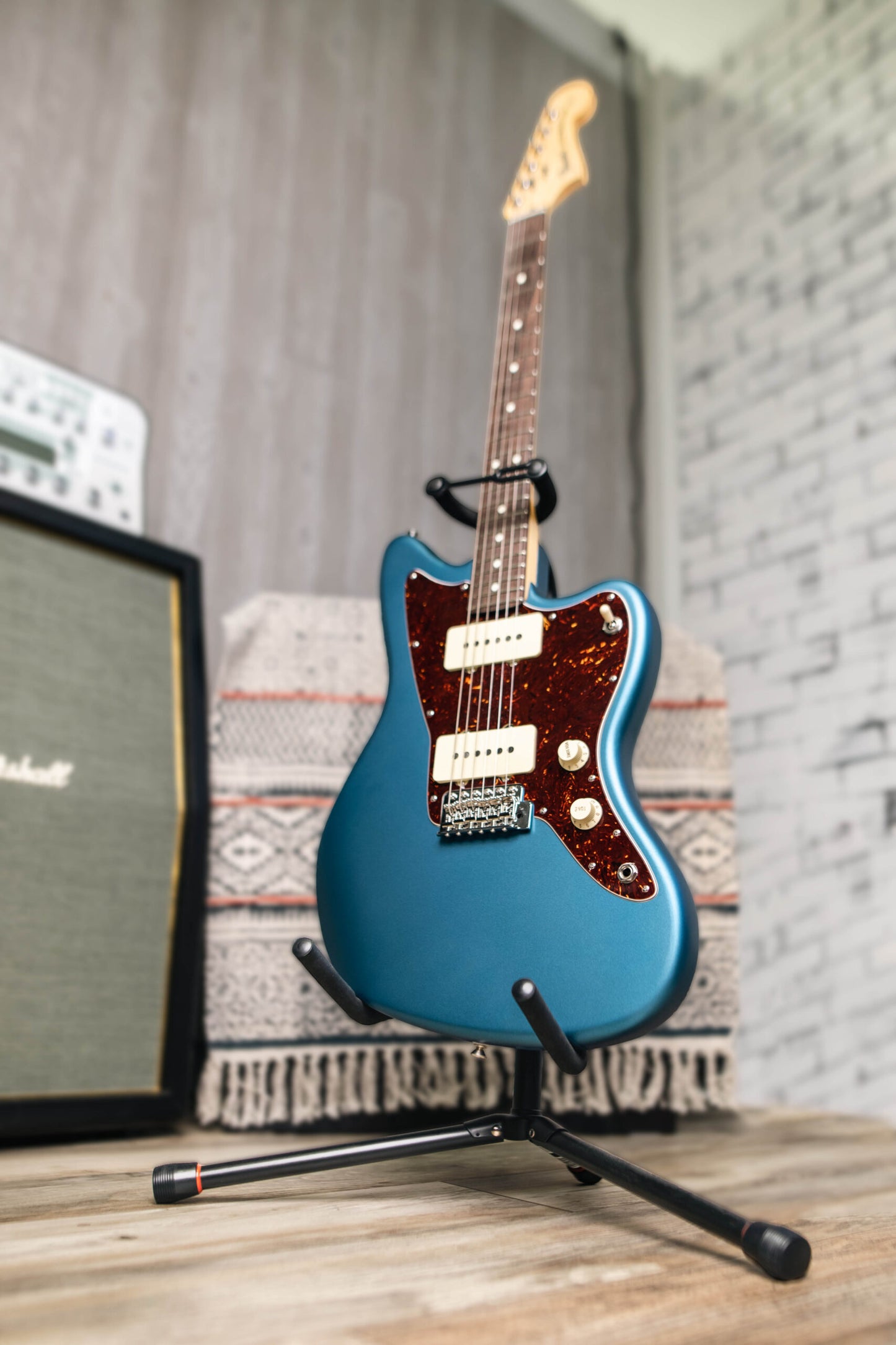Single Guitar Stand